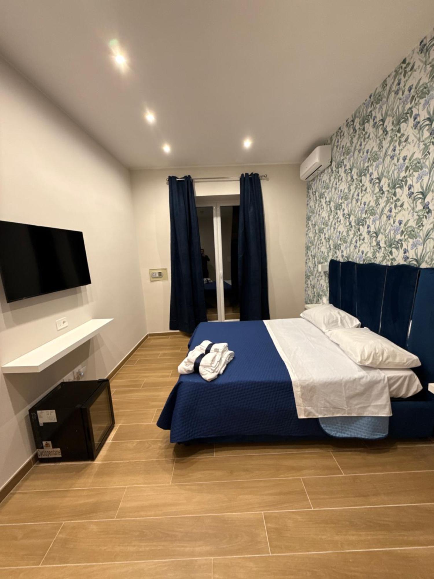 Il Regno Di Napoli Hotel Exterior foto